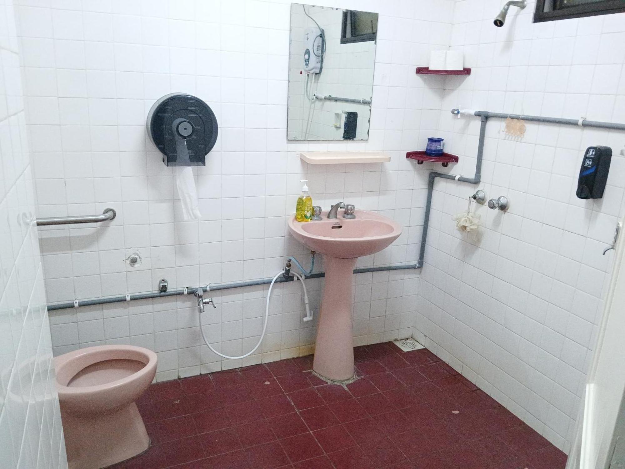 Holiday home Jacks For 16pax N Close To Jonkers Street